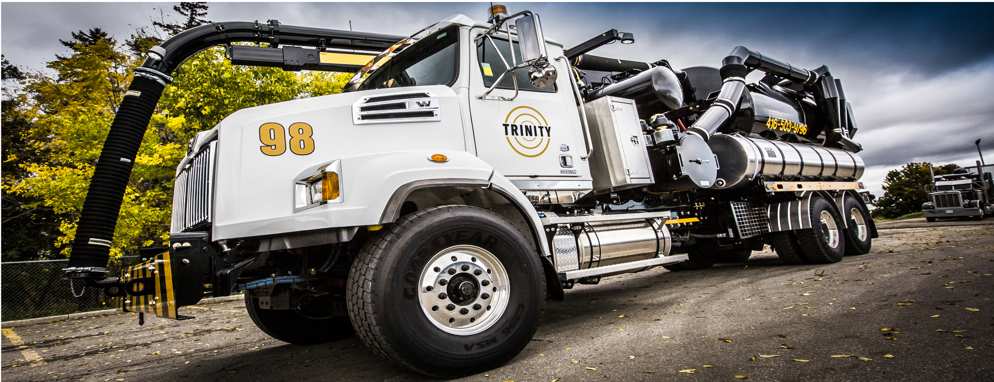 trinity communication services hydro vac excavation underground utility water blasting industrial cleaning wet dry vac day lighting
